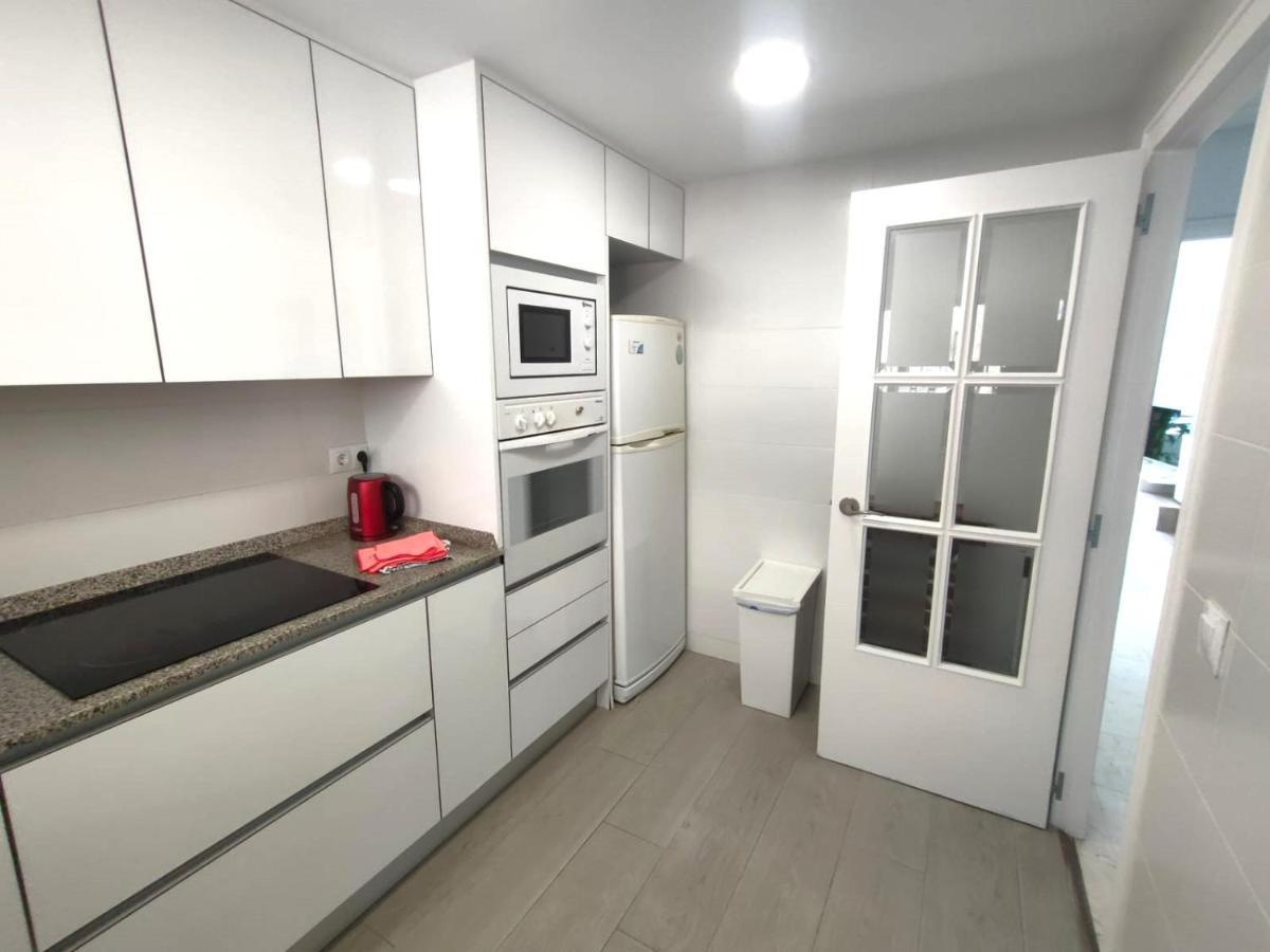 Very Lightful Apartment. Incredible Sea Views. Big Terrace, Swimming Pool. Ac. Very Close To Alicante City Center. Luaran gambar