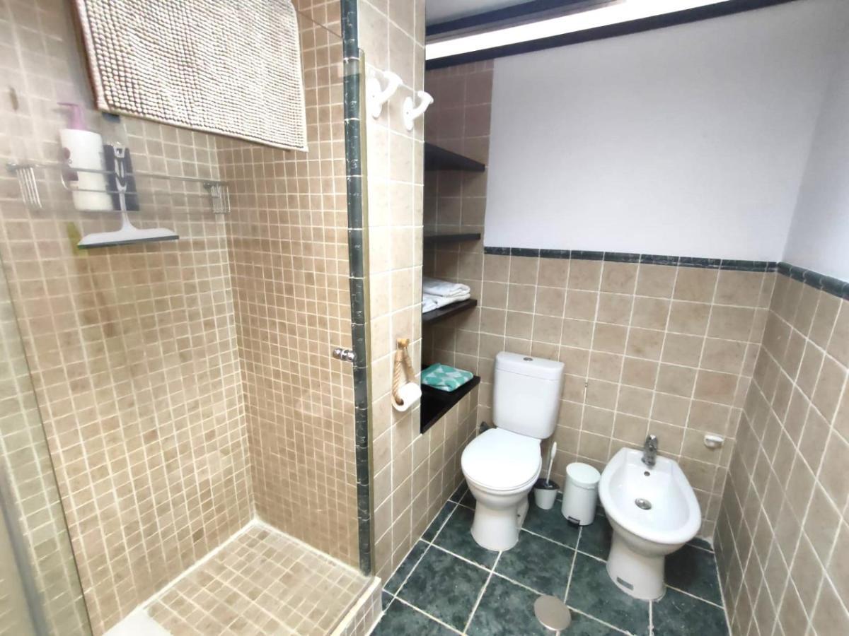 Very Lightful Apartment. Incredible Sea Views. Big Terrace, Swimming Pool. Ac. Very Close To Alicante City Center. Luaran gambar