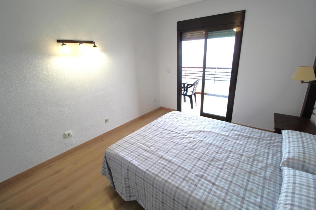 Very Lightful Apartment. Incredible Sea Views. Big Terrace, Swimming Pool. Ac. Very Close To Alicante City Center. Luaran gambar