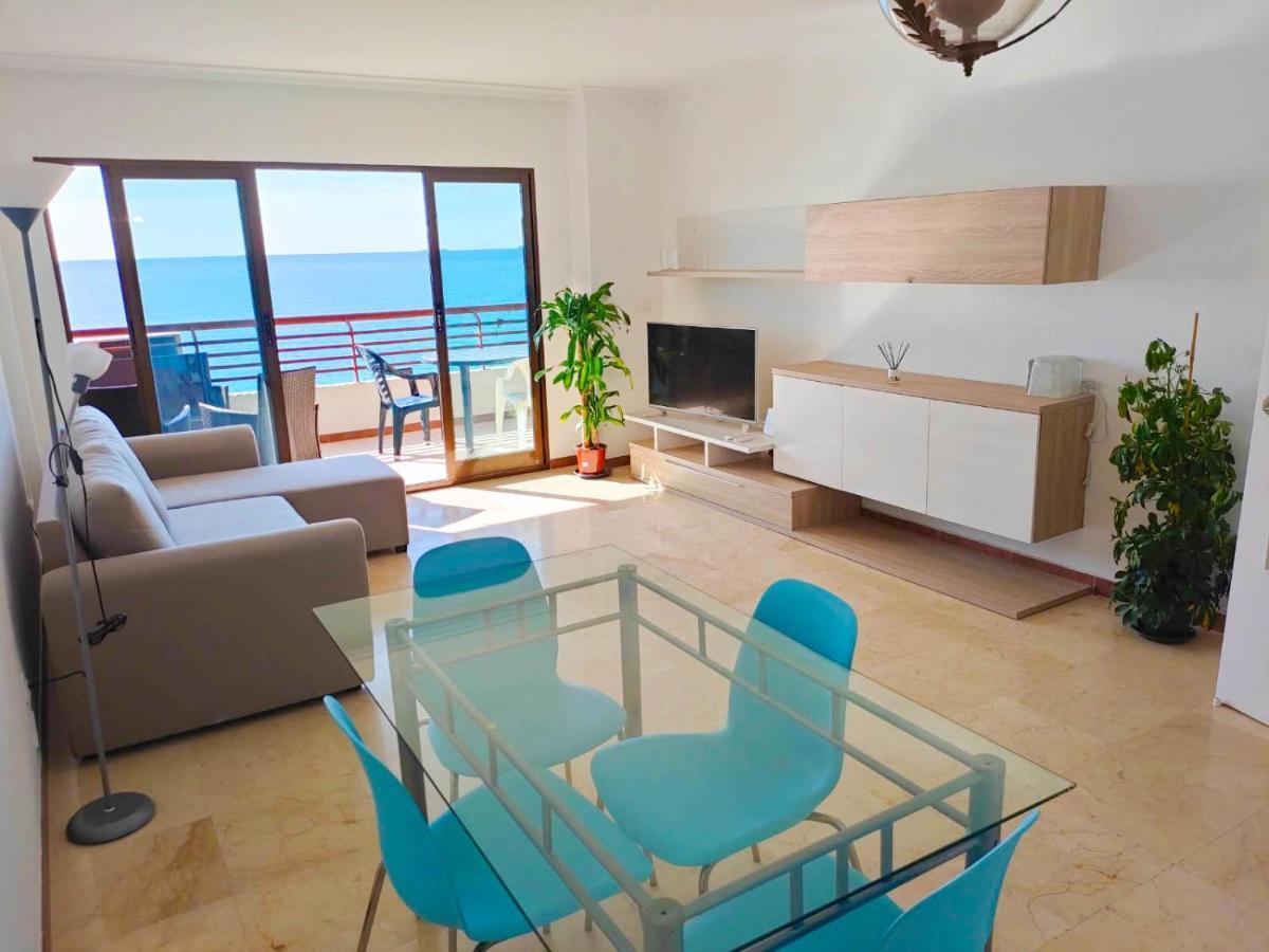 Very Lightful Apartment. Incredible Sea Views. Big Terrace, Swimming Pool. Ac. Very Close To Alicante City Center. Luaran gambar